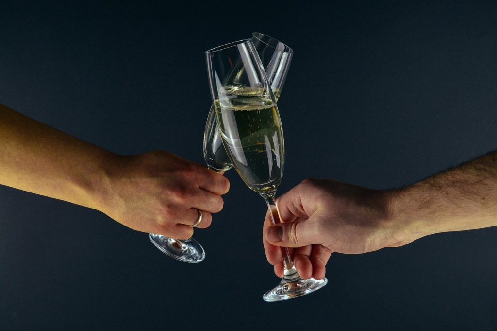 Champagne, party, new years eve — Find the Best Men's Health Clinic in Los Angeles